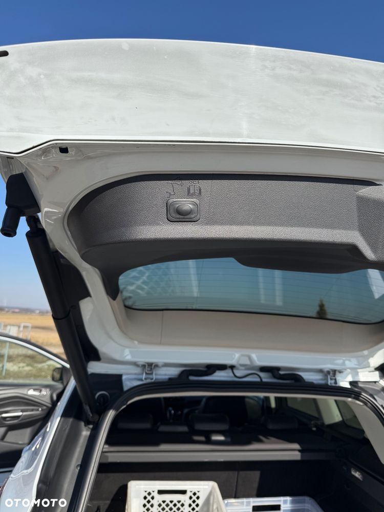 Ford Kuga 2.0 TDCi 4WD Titanium - 17