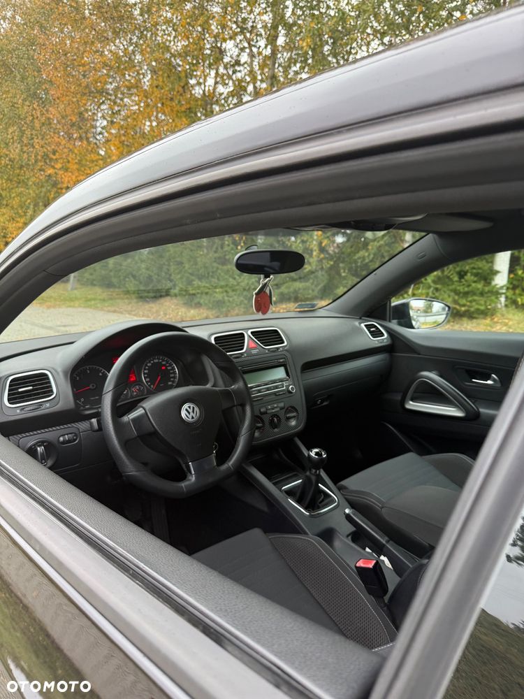 Volkswagen Scirocco 2.0 TDI - 9