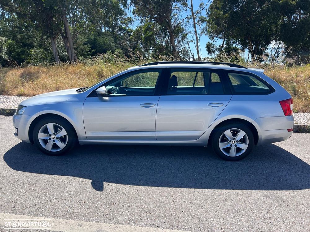 Skoda Octavia Break 1.6 TDi Style DSG - 7