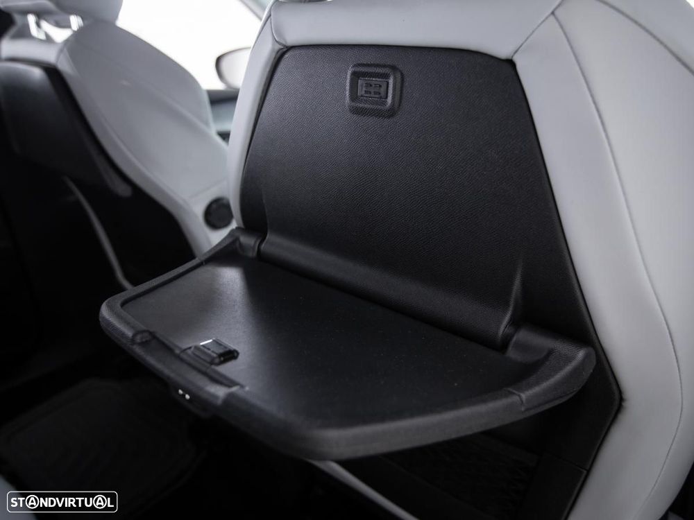 Peugeot 5008 - 24