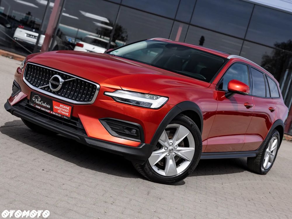 Volvo V60 Cross Country T5 AWD Geartronic Pro - 1