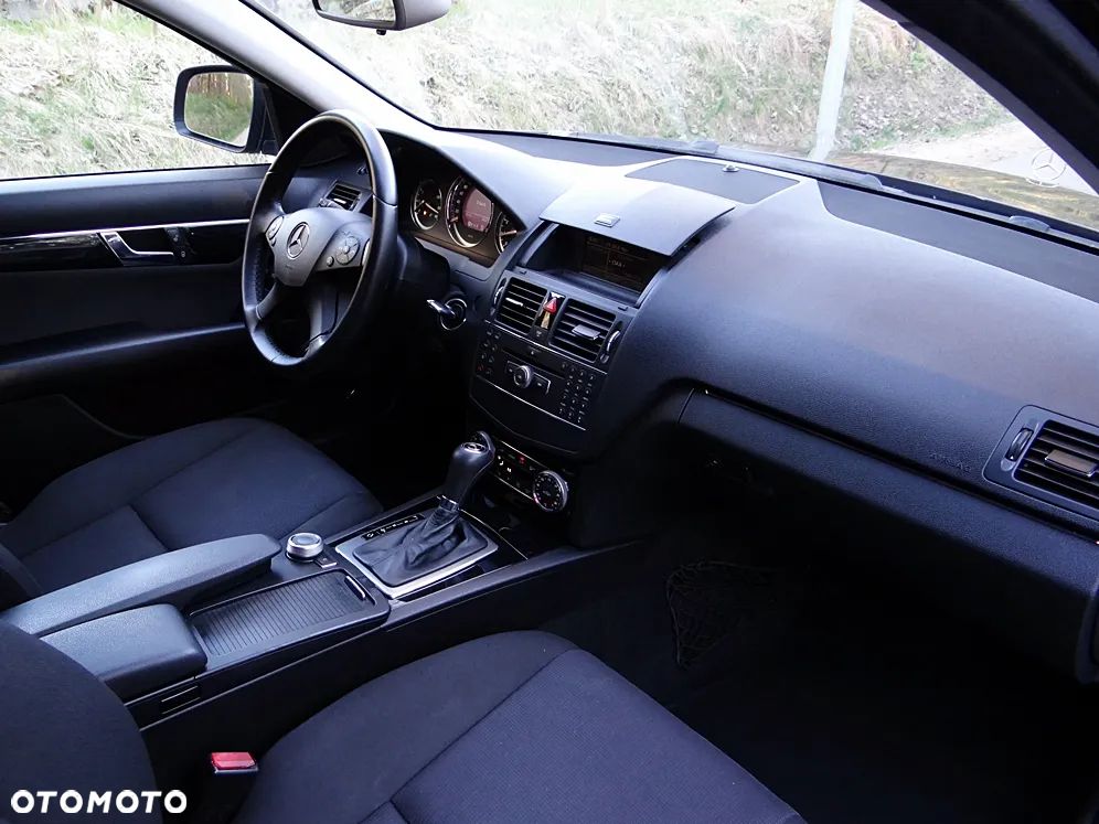 Mercedes-Benz Klasa C 180 Kompressor Automatik - 31