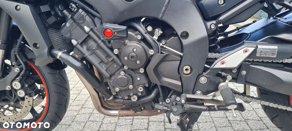 Yamaha FZ - 15