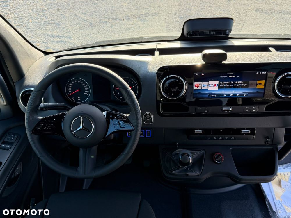 Mercedes-Benz Sprinter 519 - 28