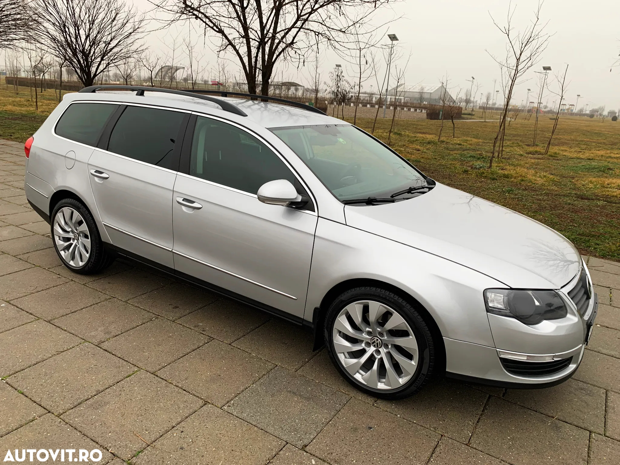 Volkswagen Passat 2.0 TDI Comfortline - 9