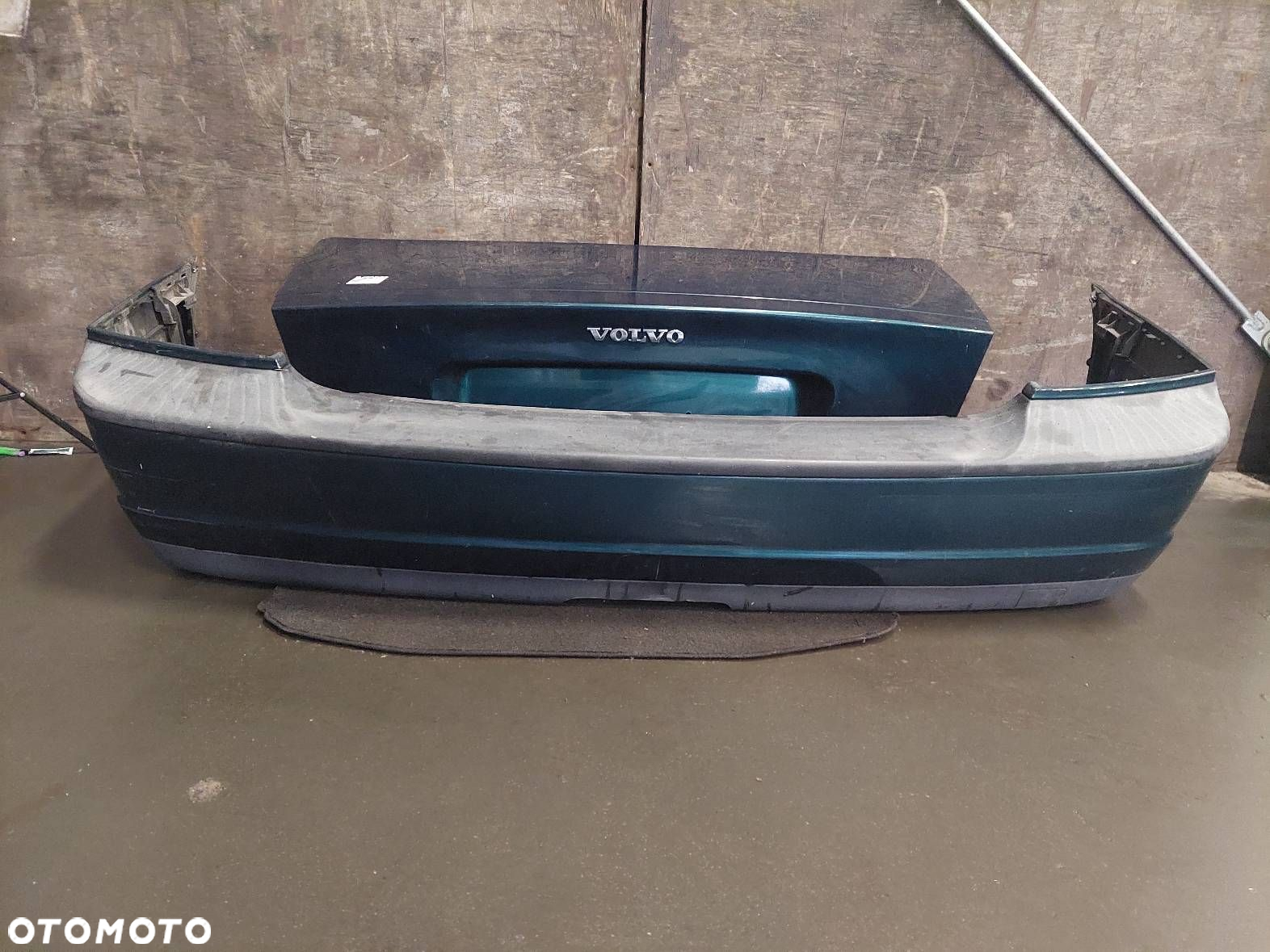 LAMPA LEWY TYŁ + PRAWY TYŁ VOLVO S80 I - 22