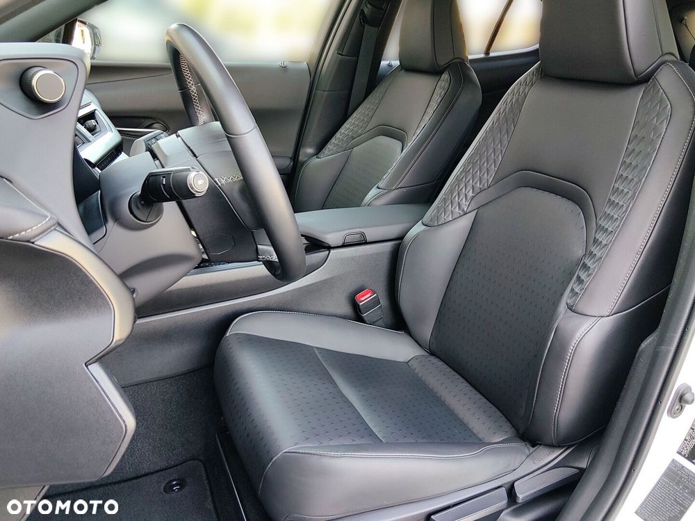 Lexus UX 250h GPF F Impression 2WD - 14
