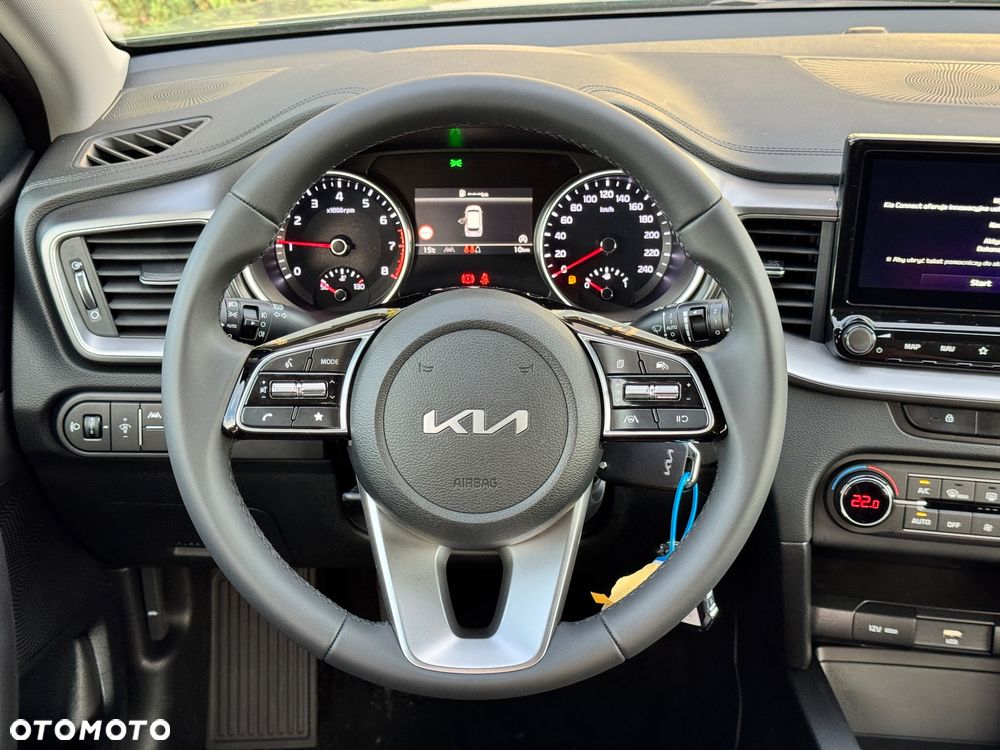 Kia Ceed 1.5 T-GDI M - 13