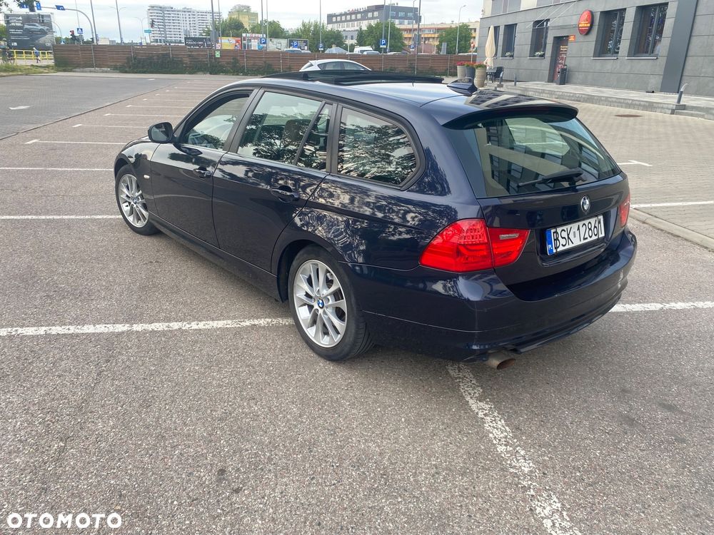 BMW Seria 3 318i - 11