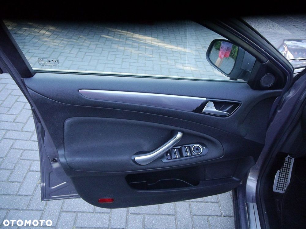 Ford Mondeo 2.2 TDCi Titanium S - 18