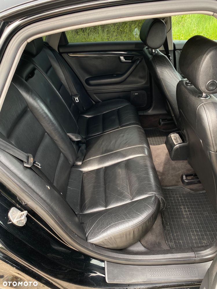 Audi A4 Limousine - 17