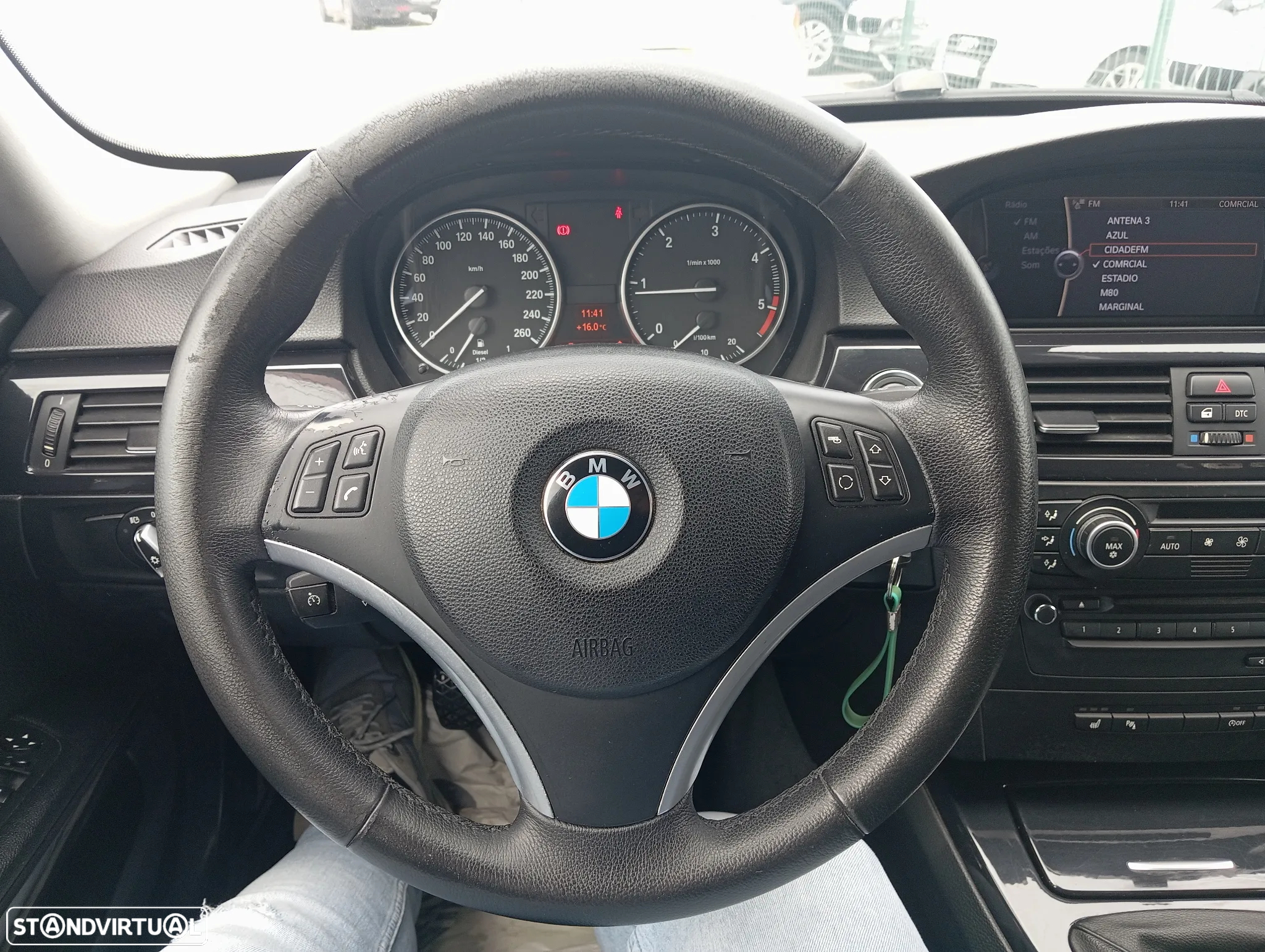 BMW 320 d Touring Navigation Sport - 9