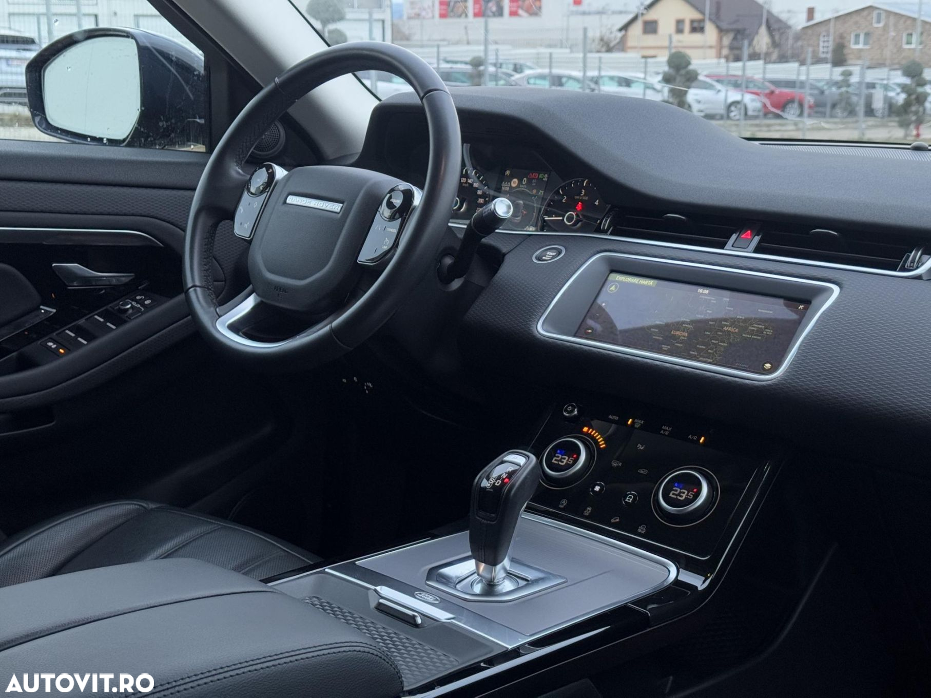 Land Rover Range Rover Evoque - 8