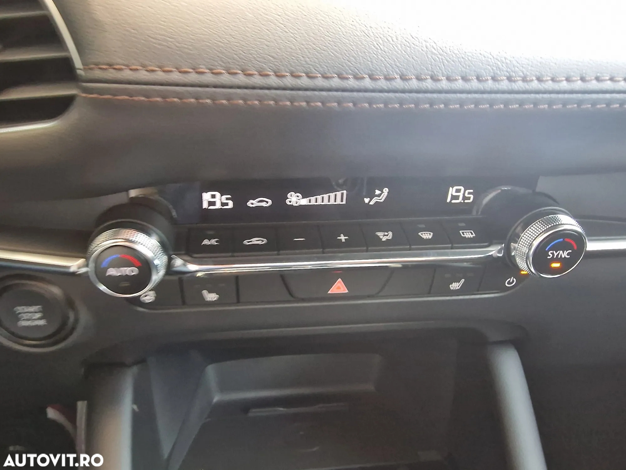 Mazda 3 e-Skyactiv G140 AT MHEV Center-Line - 15