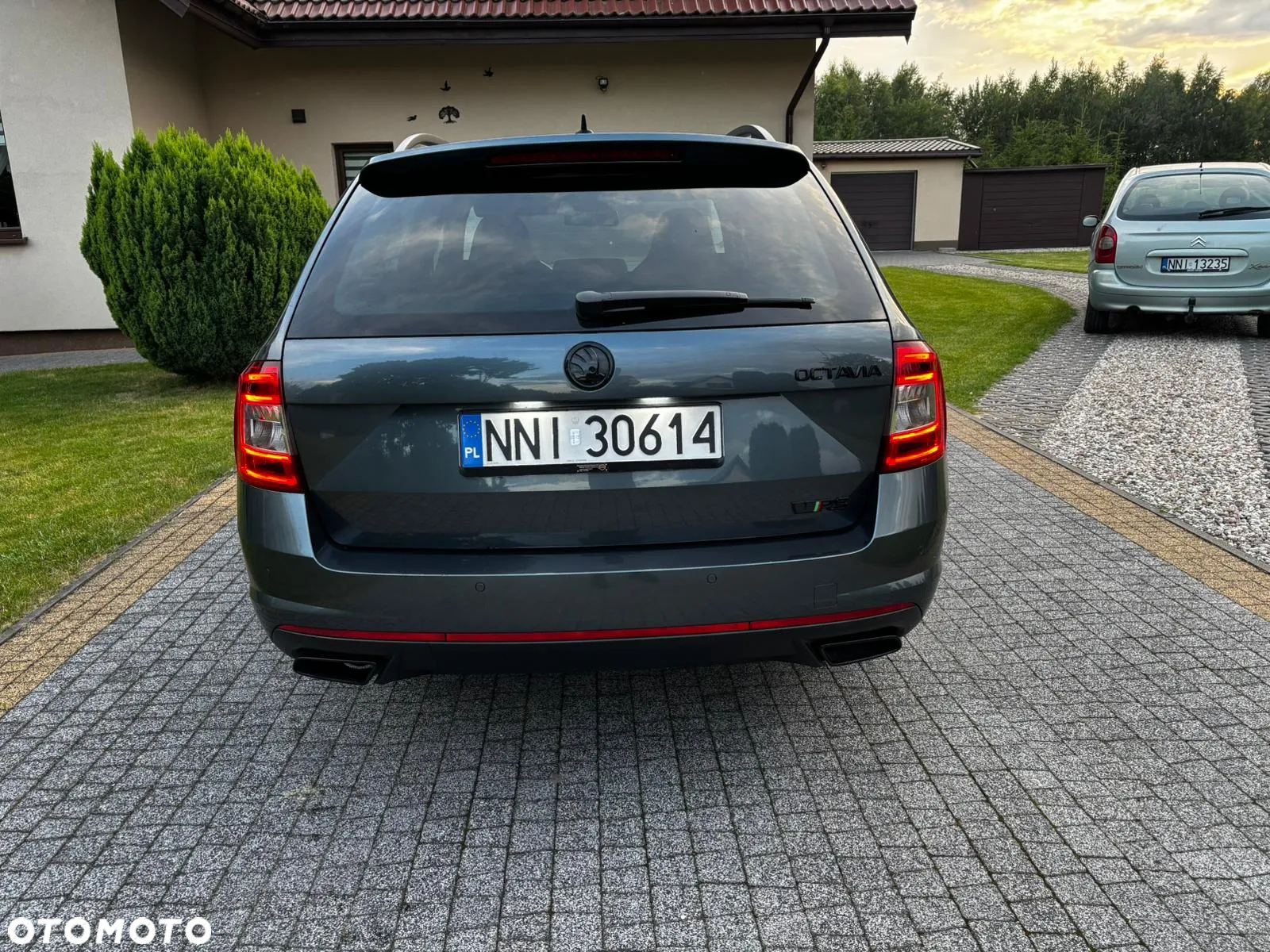 Skoda Octavia 2.0 TDI DSG RS - 7