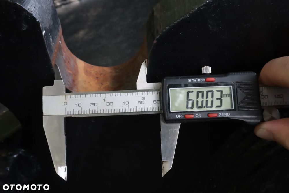 Duża Łyżka kopiąca 1.8m3 do gąsienicy złącze Verachtert CW40 - 24