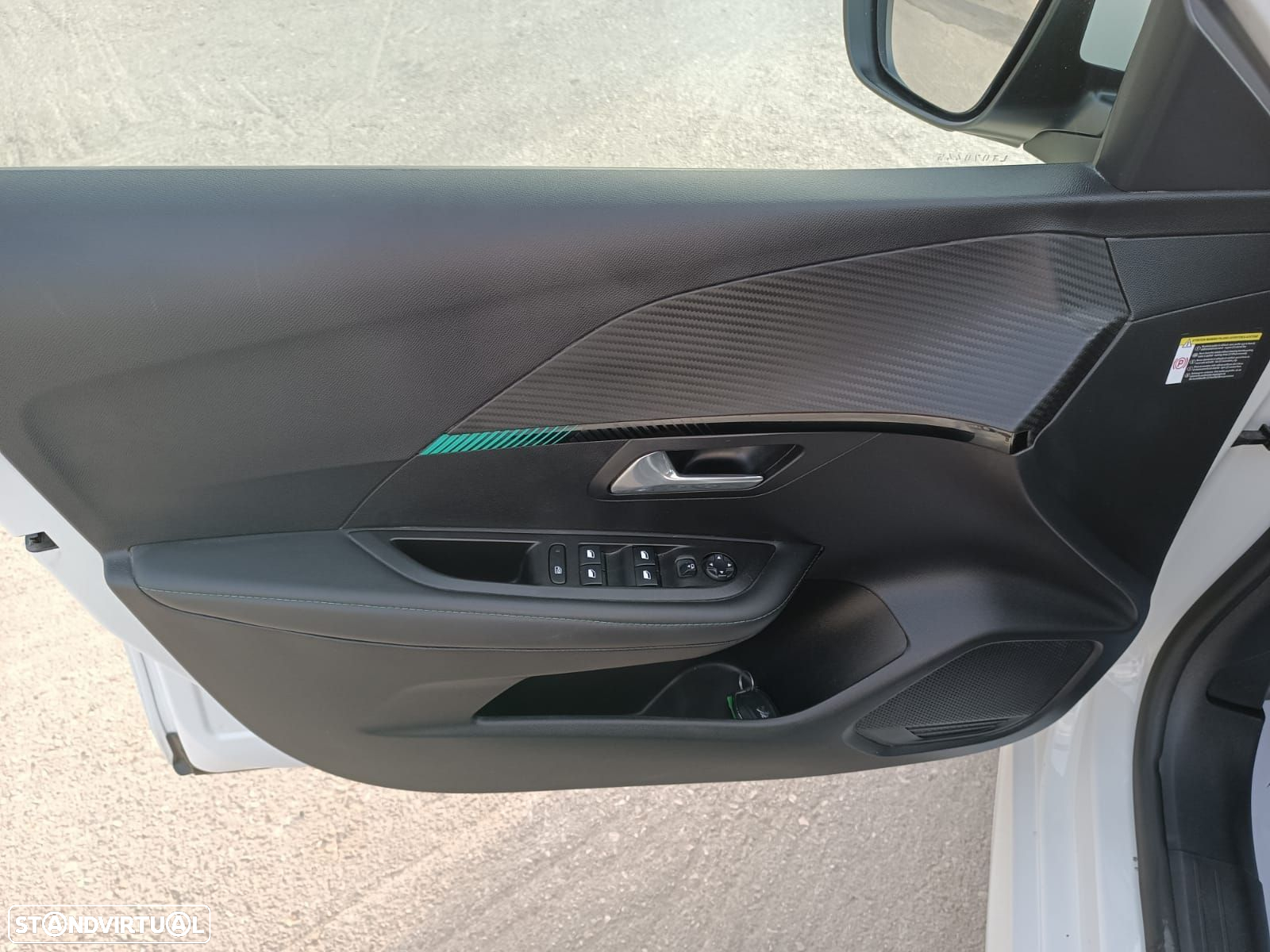 Peugeot 208 1.5 BlueHDi Allure Pack - 29