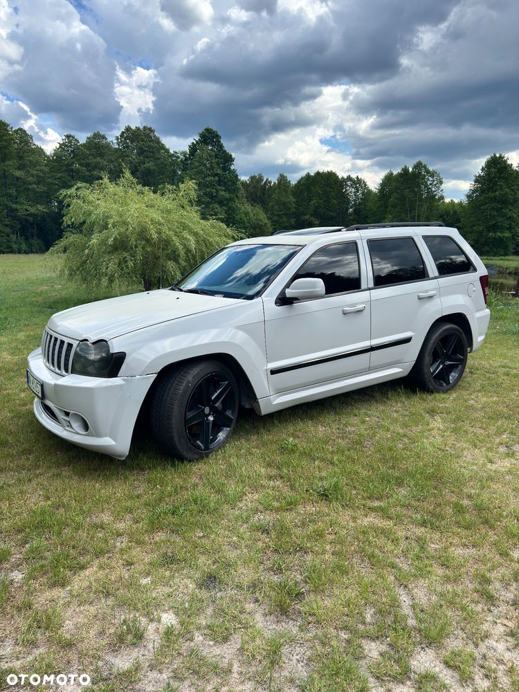 Jeep Grand Cherokee - 14