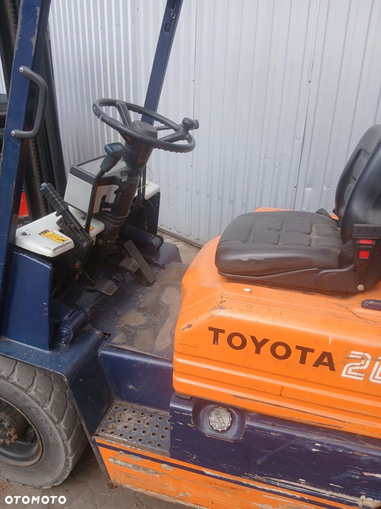 Toyota - 2