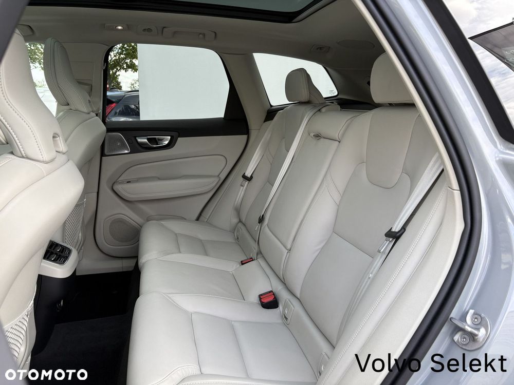 Volvo XC 60 - 22