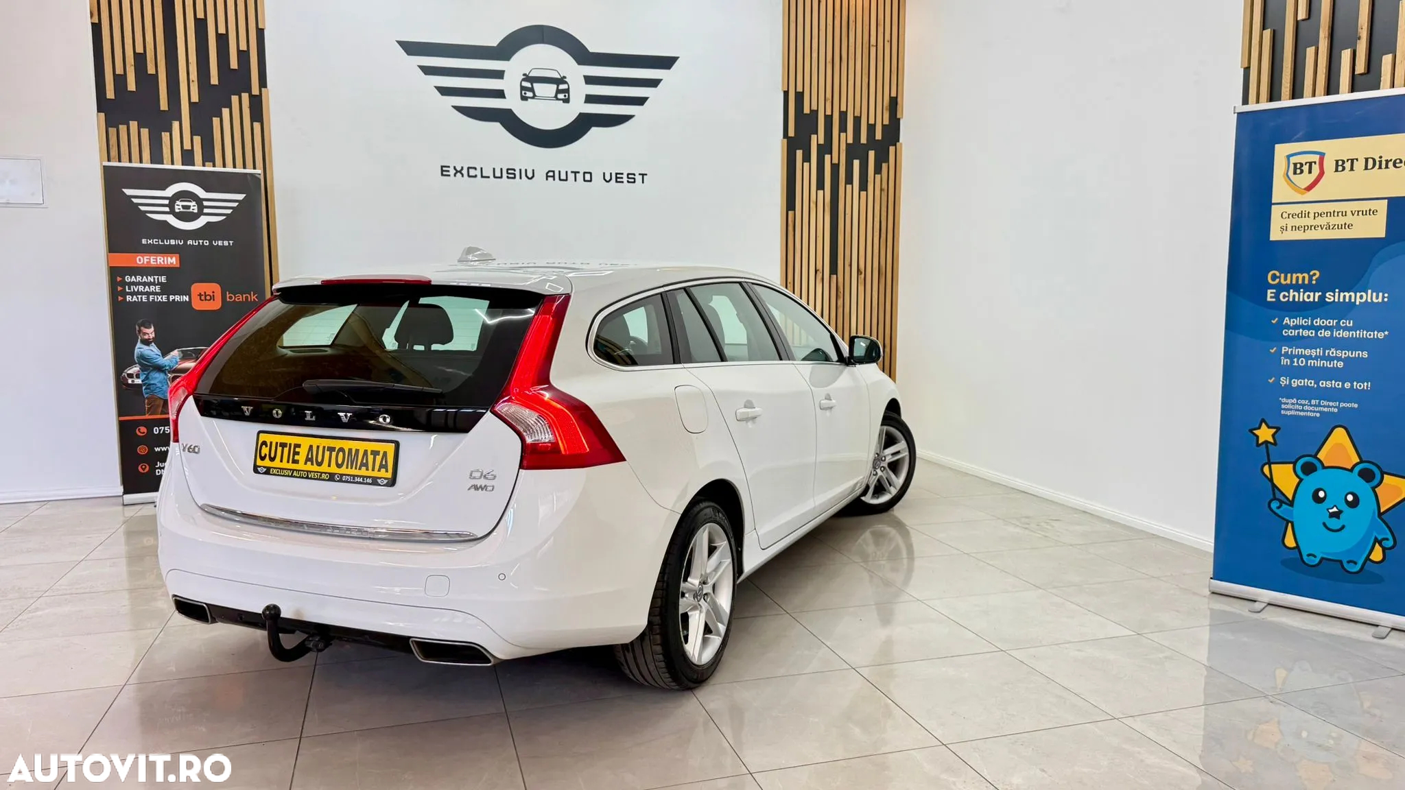 Volvo V60 D6 Plug-In-Hybrid AWD Geartronic Momentum - 3