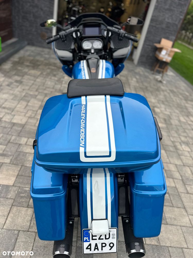 Harley-Davidson Touring Road Glide - 12