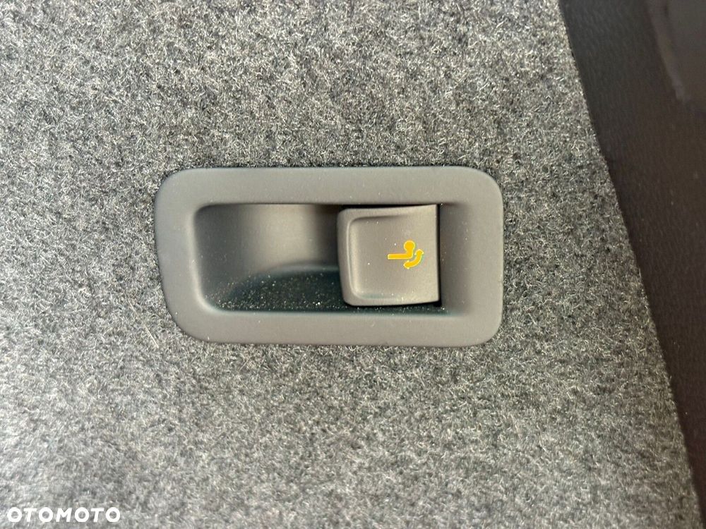 Skoda Karoq 1.5 TSI ACT Selection DSG - 19