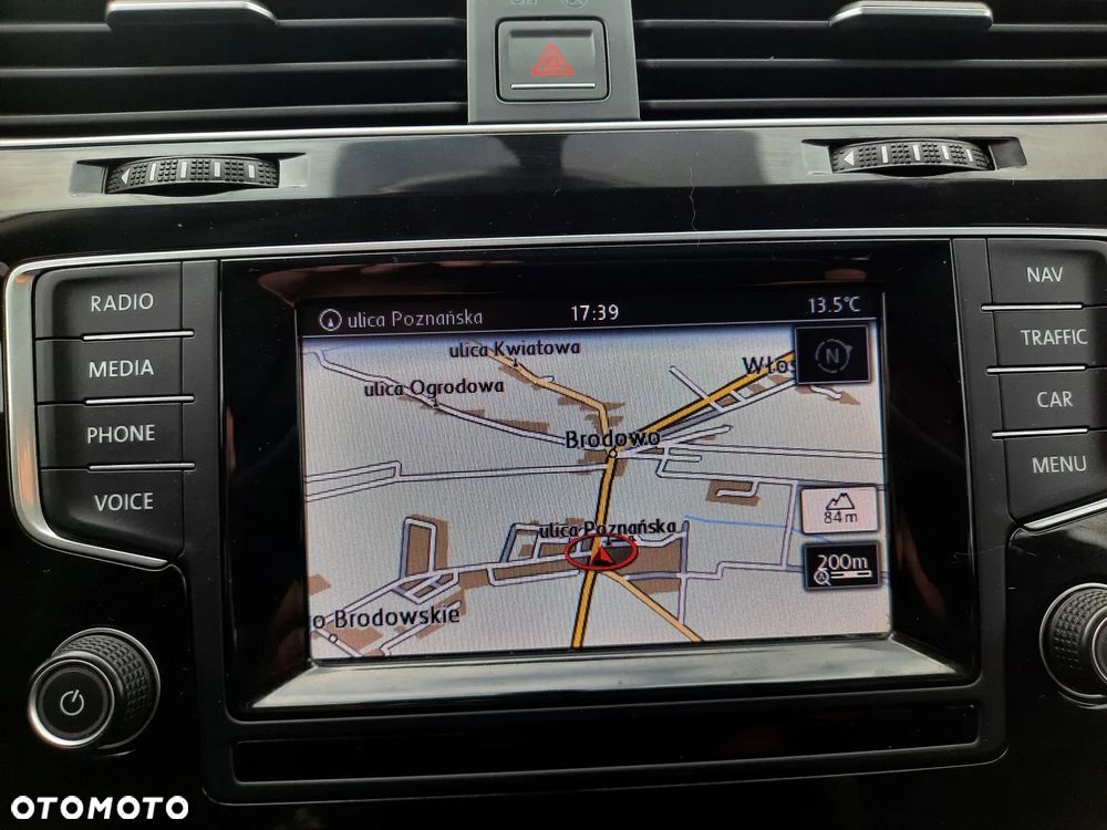 Volkswagen Golf 1.6 TDI DPF Comfortline - 34