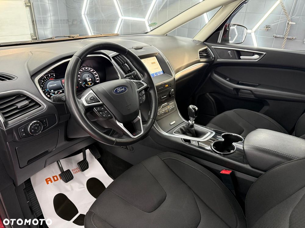 Ford S-Max 2.0 TDCi Titanium - 27