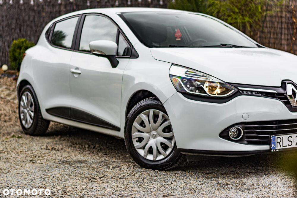 Renault Clio 1.2 16V Zen - 10