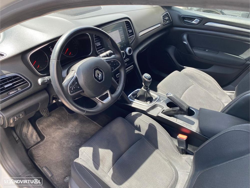 Renault Mégane 1.5 Blue dCi Intens - 13