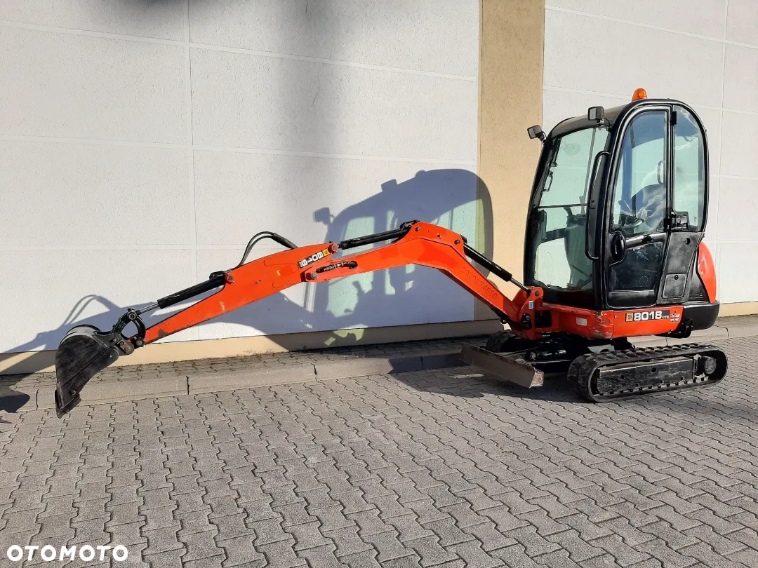JCB 8018 - 2