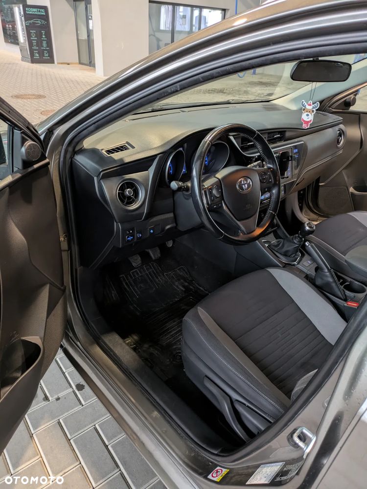 Toyota Auris 1.33 VVT-i Premium - 21