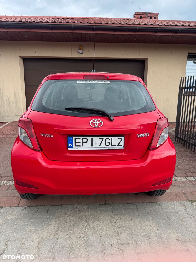 Toyota Yaris - 8