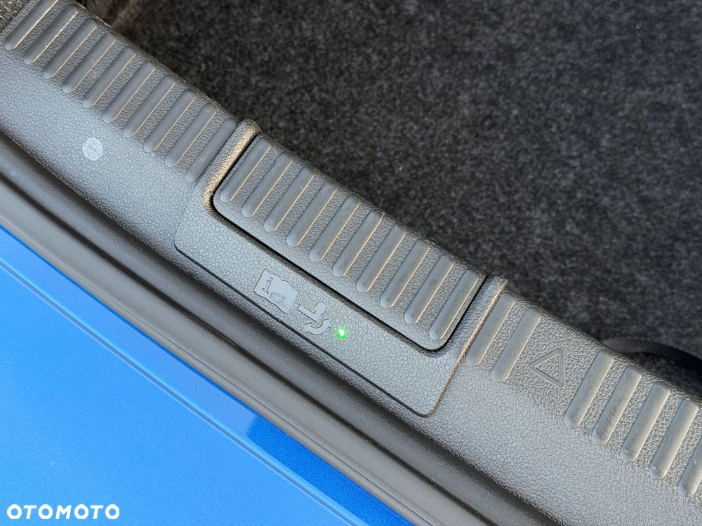 Skoda Superb 2.0 TDI SCR Style DSG - 32