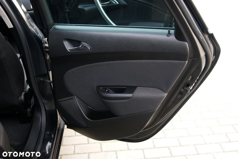 Opel Astra 1.4 Turbo Style - 37