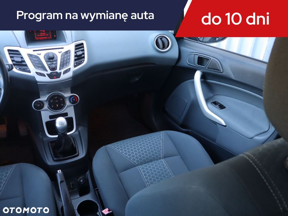Ford Fiesta - 10