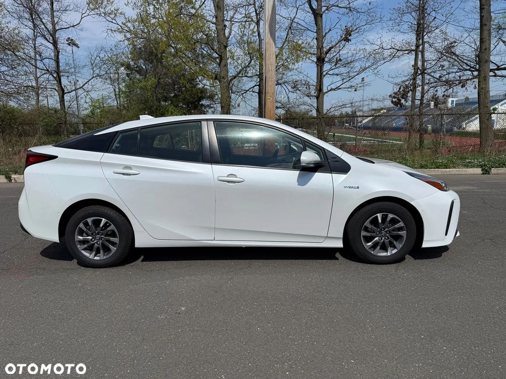 Toyota Prius 1.8 Hybrid Premium - 2