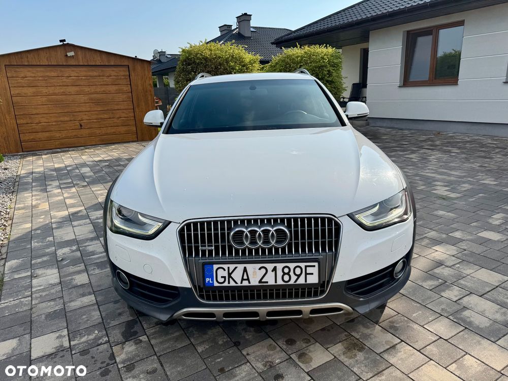 Audi A4 Allroad 2.0 TDI Quattro - 11