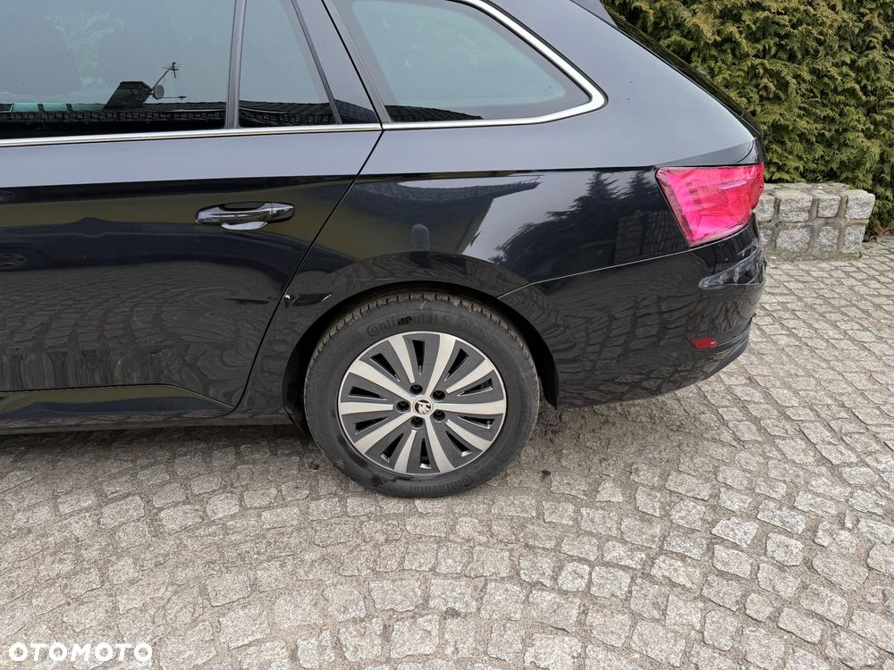 Skoda Superb 2.0 TDI Style DSG7 - 4