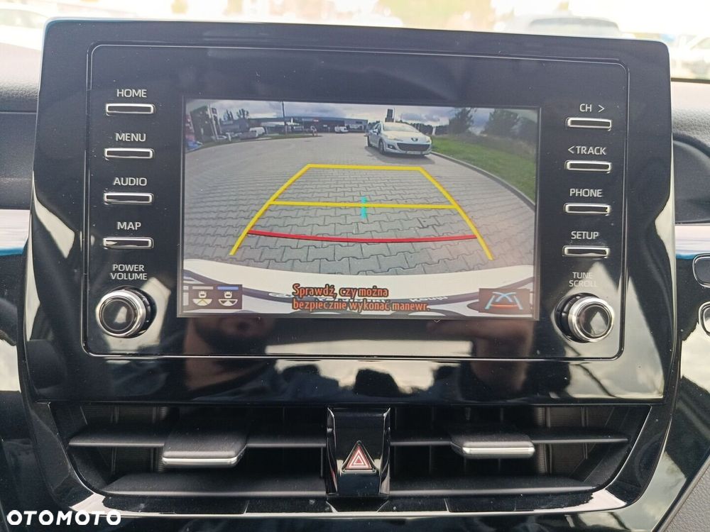 Toyota Camry 2.5 Hybrid Comfort CVT - 26