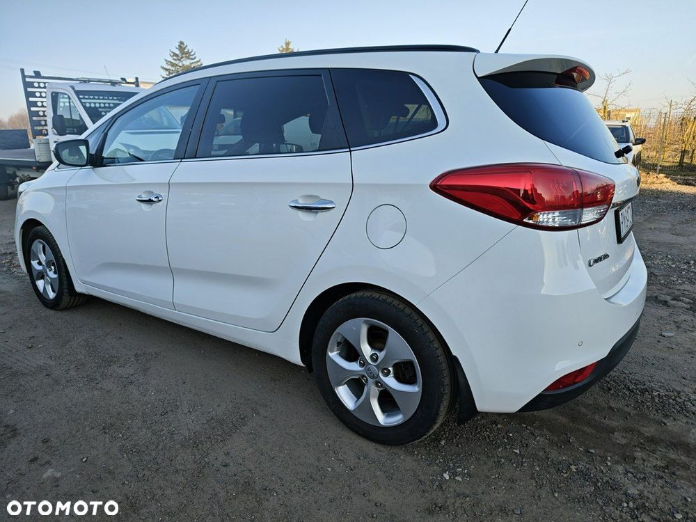 Kia Carens 1.6 GDI XL 7os - 21
