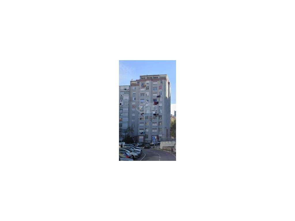 Oportunidade de Investimento | Apartamento T1 na Reboleira - Grande imagem: 2/3