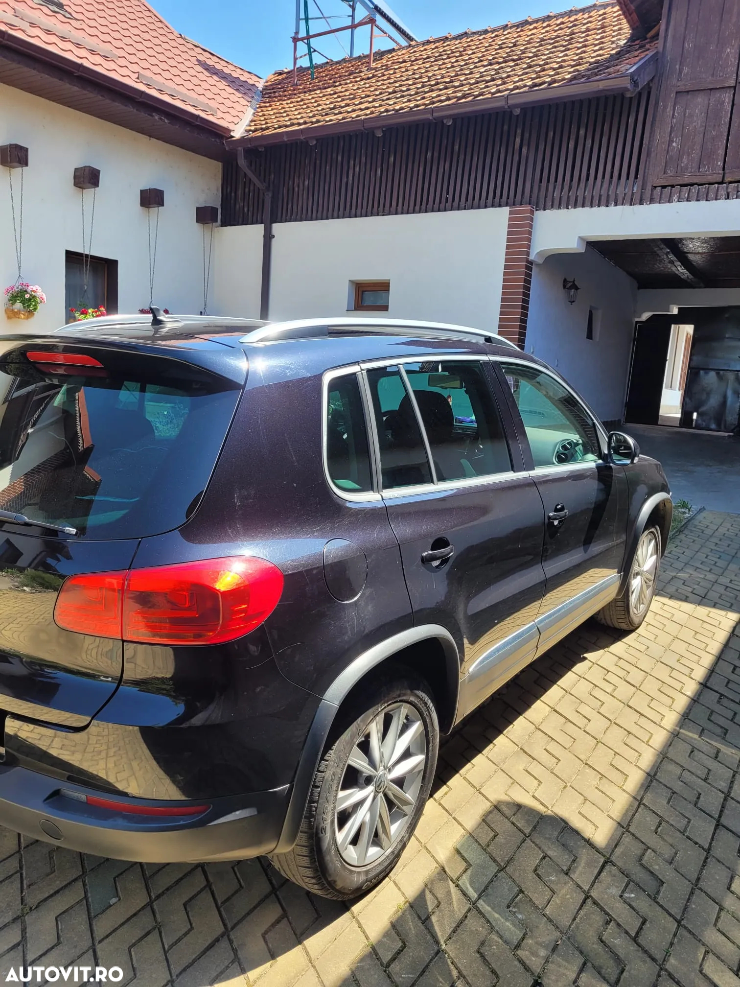 Volkswagen Tiguan - 6