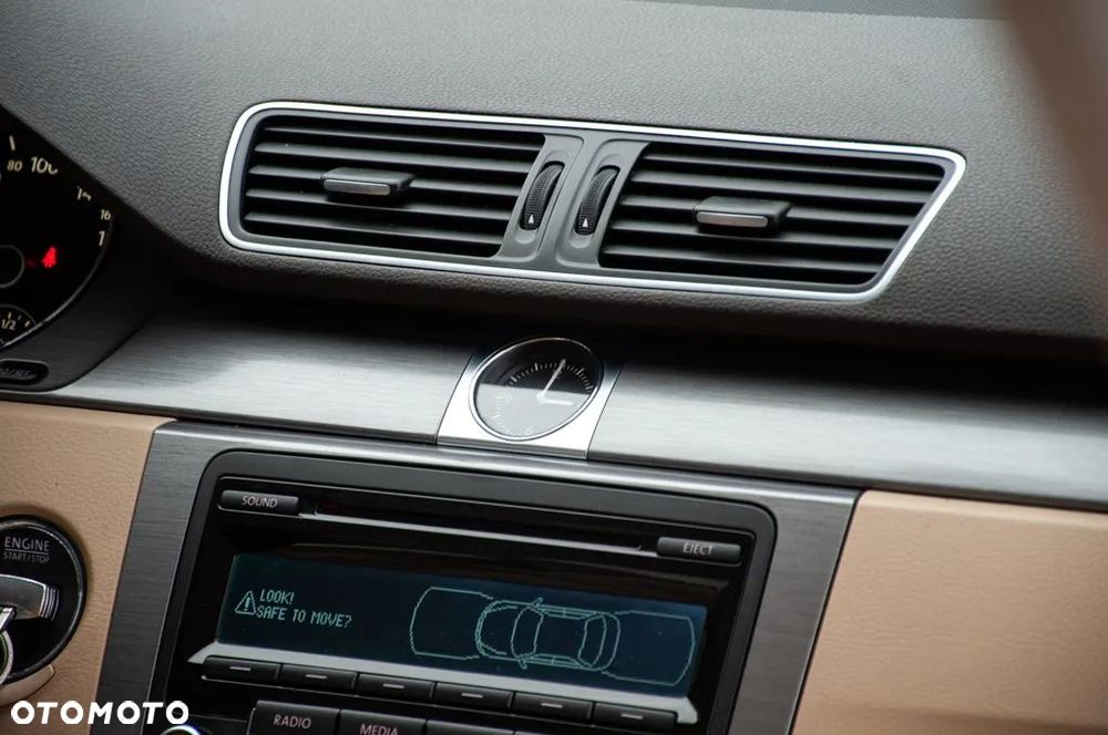 Volkswagen Passat 2.0 TDI Comfortline - 36