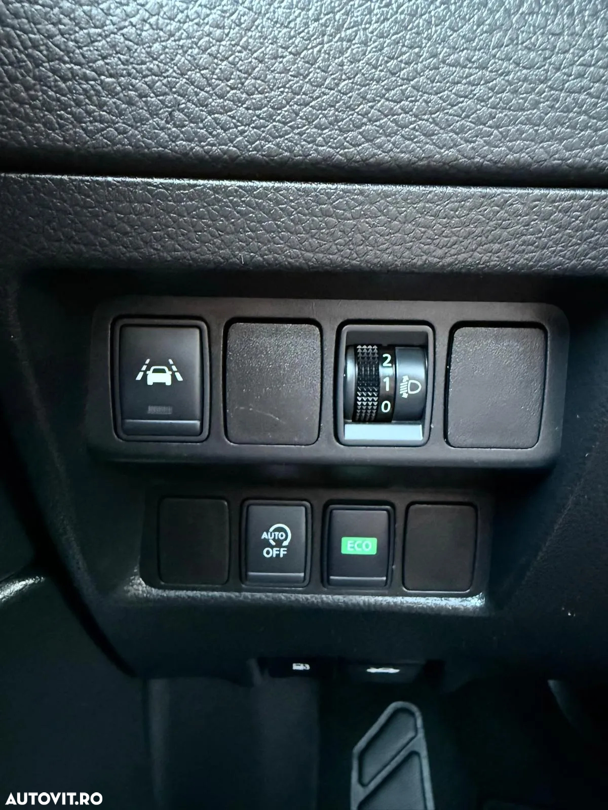 Nissan Qashqai 1.2 DIG-T Start/Stop X-TRONIC N-Connecta - 30
