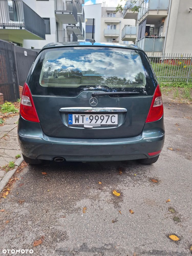Mercedes-Benz Klasa A 180 BlueEFFICIENCY Elegance - 3
