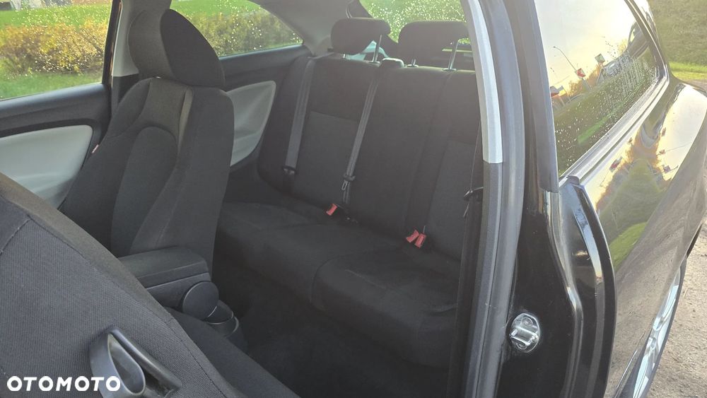 Seat Ibiza 1.6 16V Sport Edition - 17