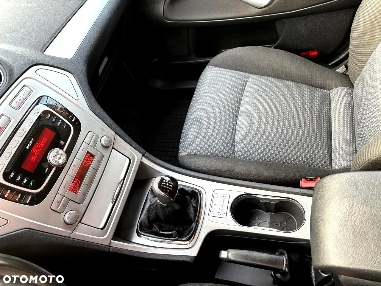 Ford Mondeo - 6