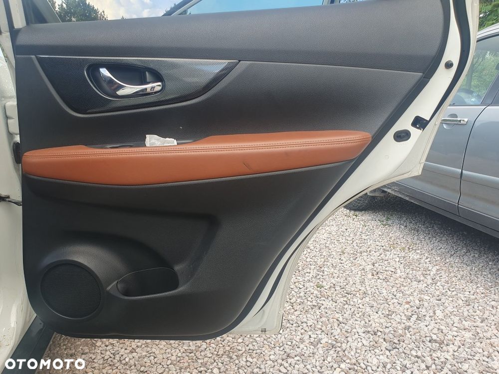 Nissan X-Trail 1.6 DIG-T N-Connecta 2WD - 17
